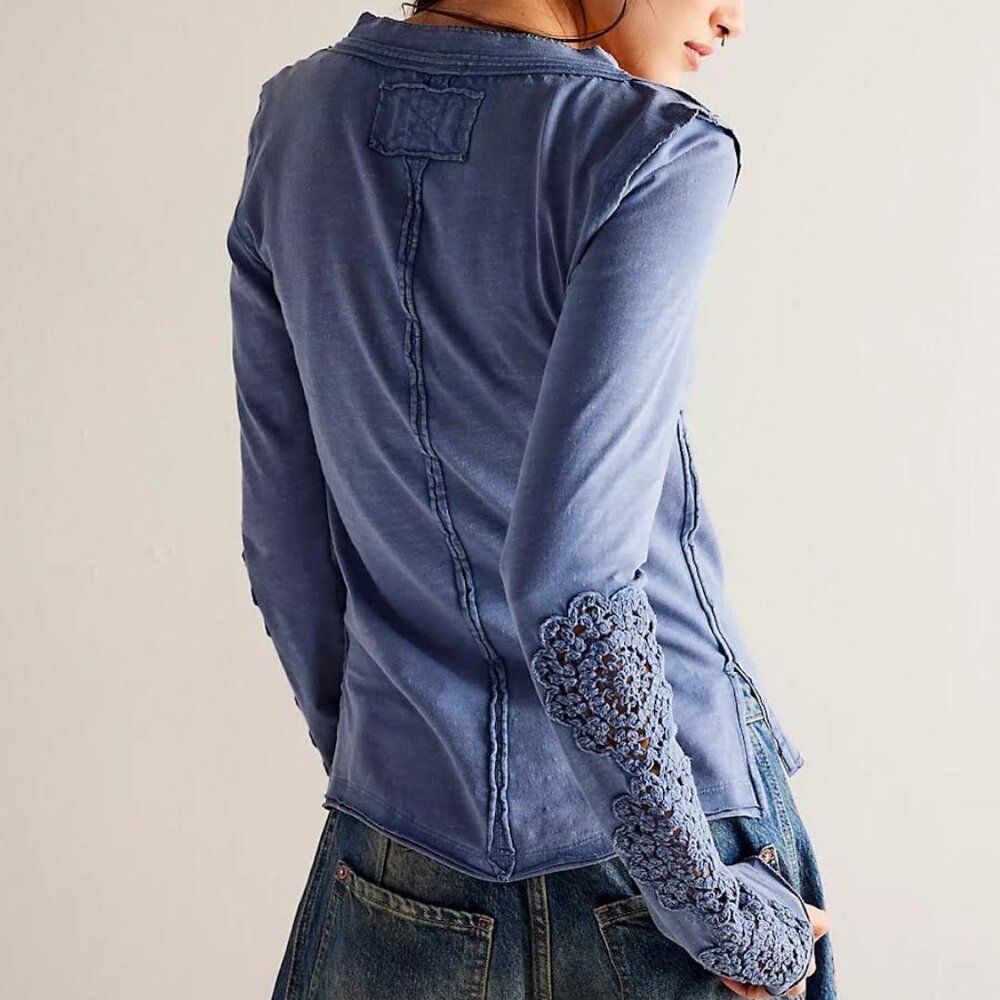 FREE EPOPLE WTF our song henley cuff top Sz XS  NEW - Picture 2 of 12